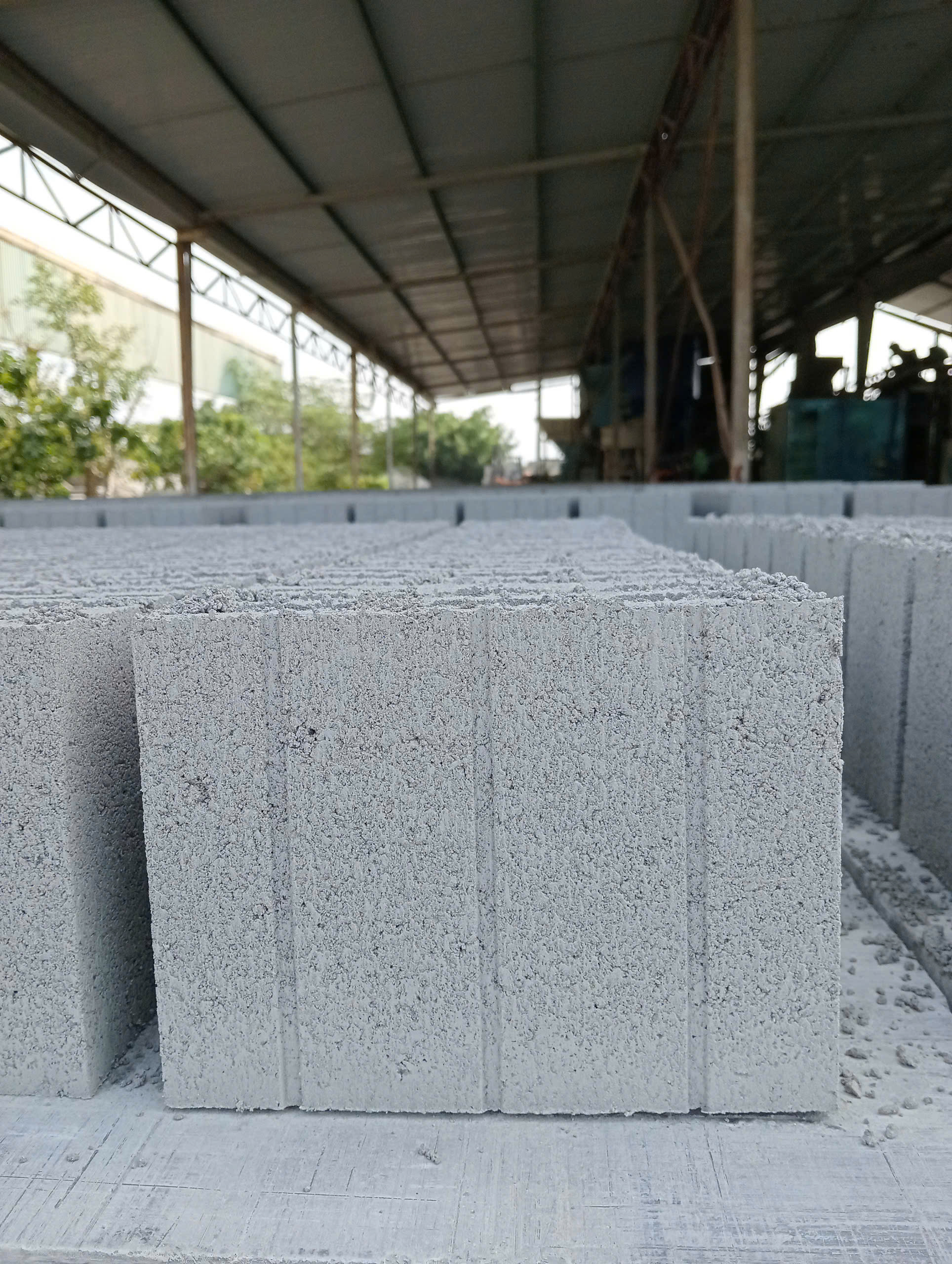  - Công Ty Cổ Phần Gạch Không Nung Hương Sen